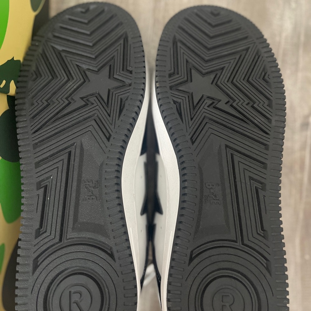 Bape Black and White Sneakers Star Design - Picture 5 of 6